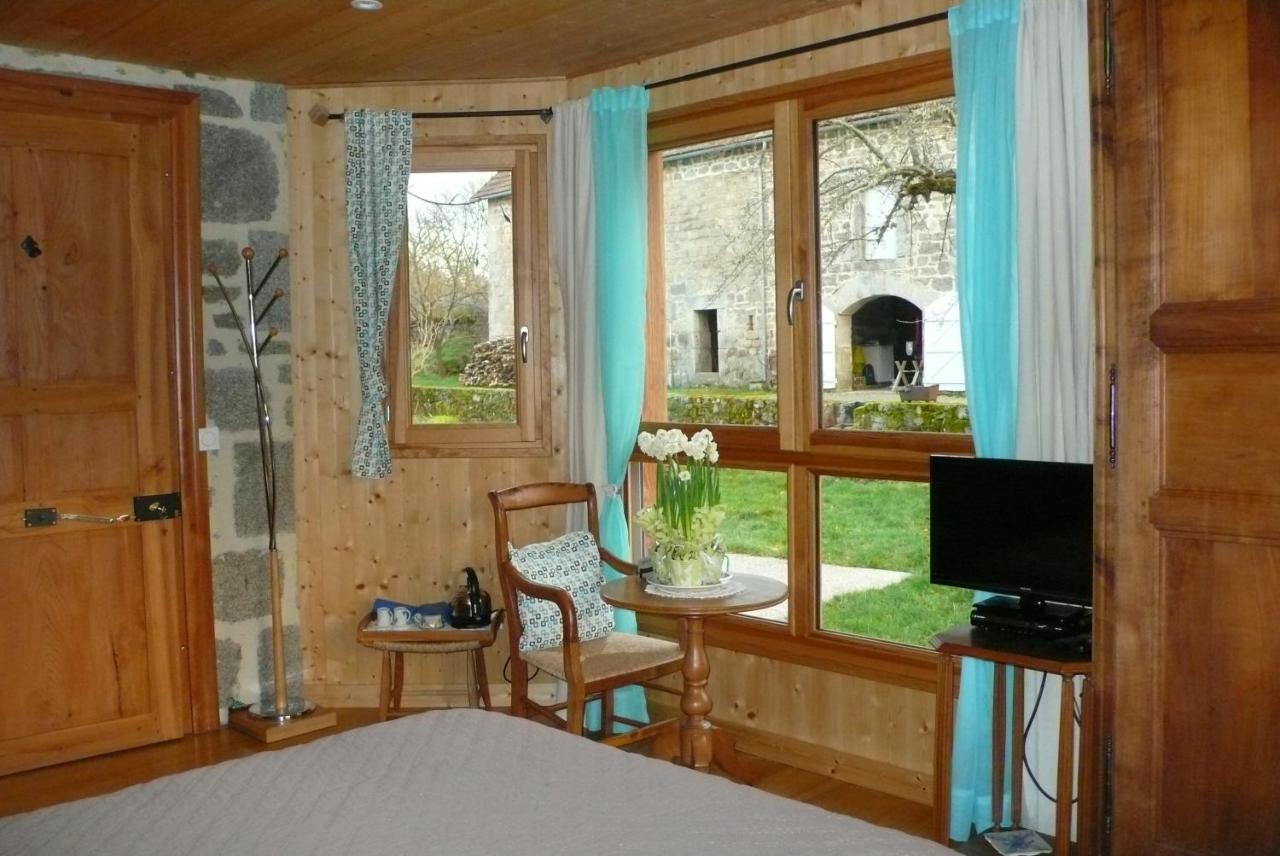 Bed and Breakfast Chez Geppetto Saint-Georges-Nigremont Zewnętrze zdjęcie