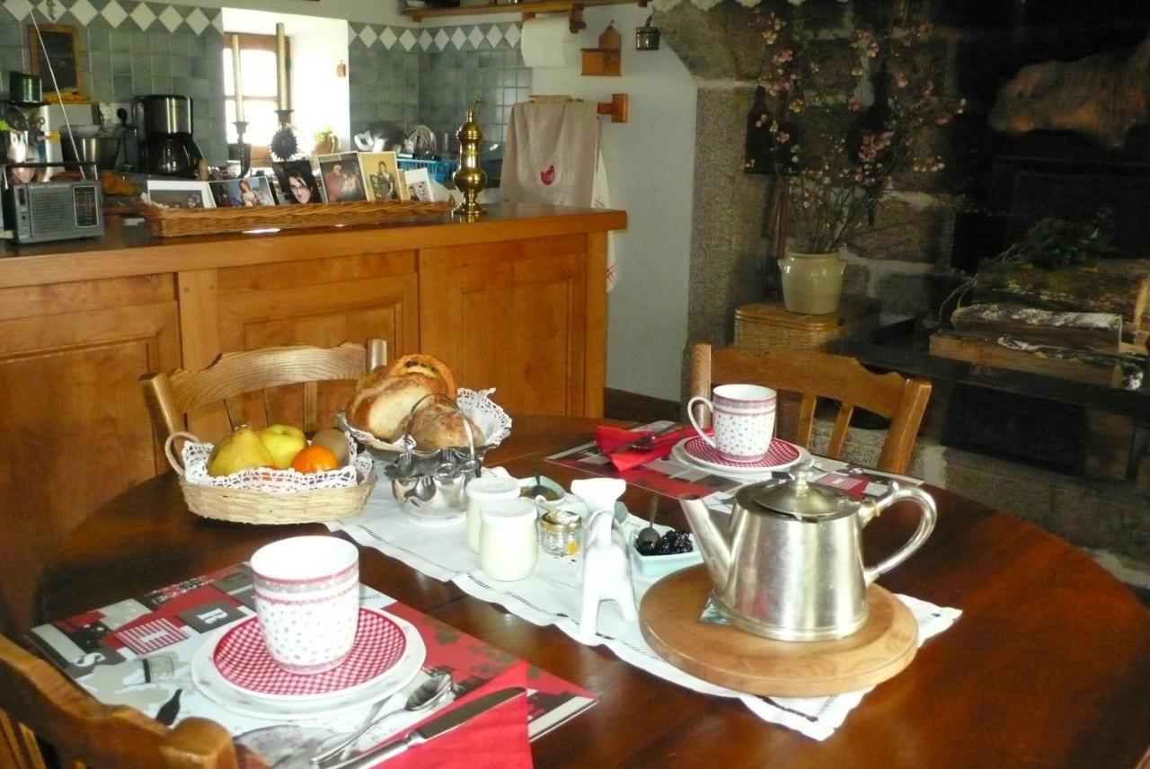 Bed and Breakfast Chez Geppetto Saint-Georges-Nigremont Zewnętrze zdjęcie